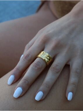24k Gold Plated Hammered Ring NWOT